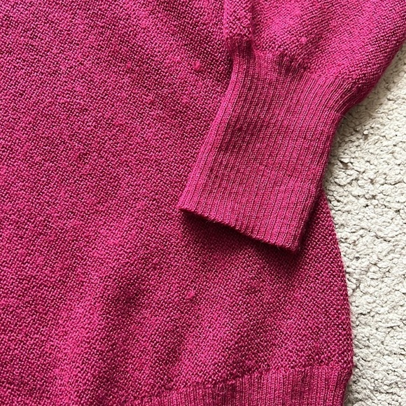 Peruvian Connectipn V Neck Alpaca Magenta Sweater - Picture 3 of 7